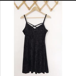 Bongo black velvet dress